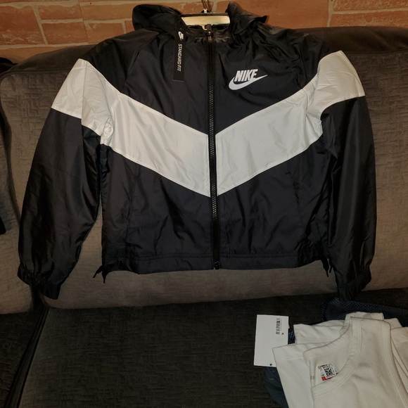 nike windbreaker girls